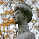 Statuen ble laget av Ada Madsen (1917- 2009). Foto: Liv Osmundsen, Det kongelige hoff.